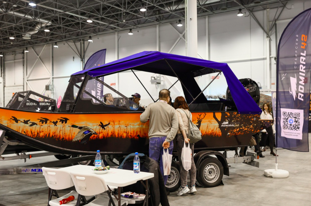 Фото В Новосибирске показали лодку-дом на выставке в «Экспоцентре» 5